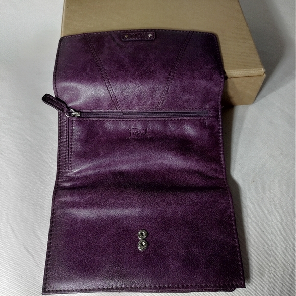 💜FOSSIL Wallet - Picture 4 of 14